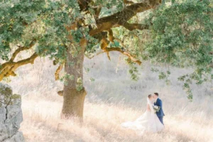Natural Oak Tree Wedding